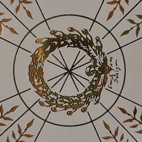 Vintage Signed Ribbon Glass Candy Dish / Trinket Dish / Catchall - Picture 4 of 16